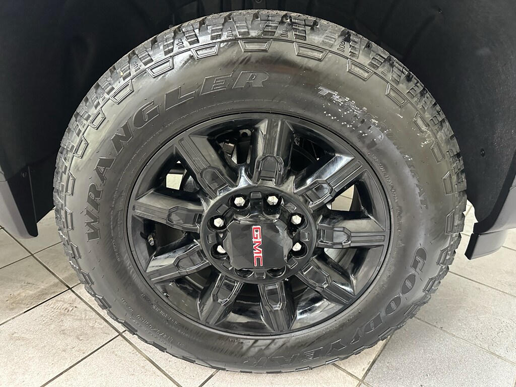 2026 GMC Sierra 2500HD AT4 - Photo 17