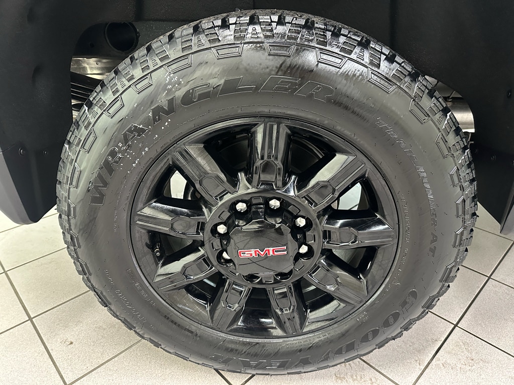 2026 GMC Sierra 2500HD AT4 - Photo 18