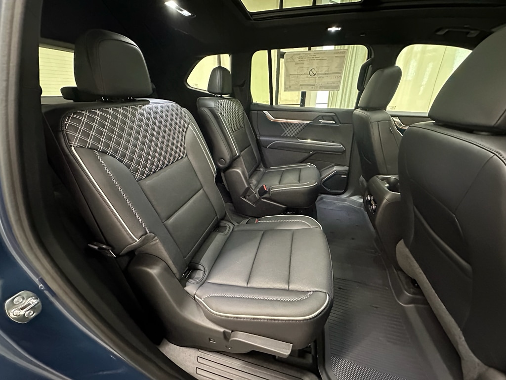2026 GMC Acadia Denali - Photo 20