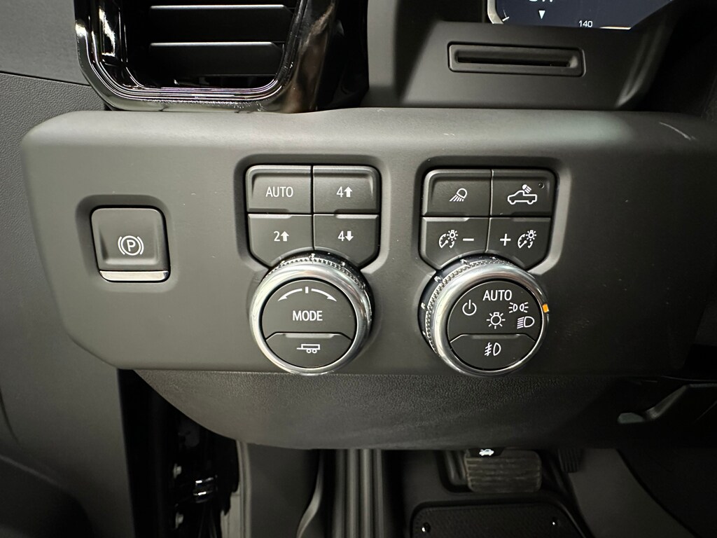 2026 GMC Sierra 2500HD AT4 - Photo 27