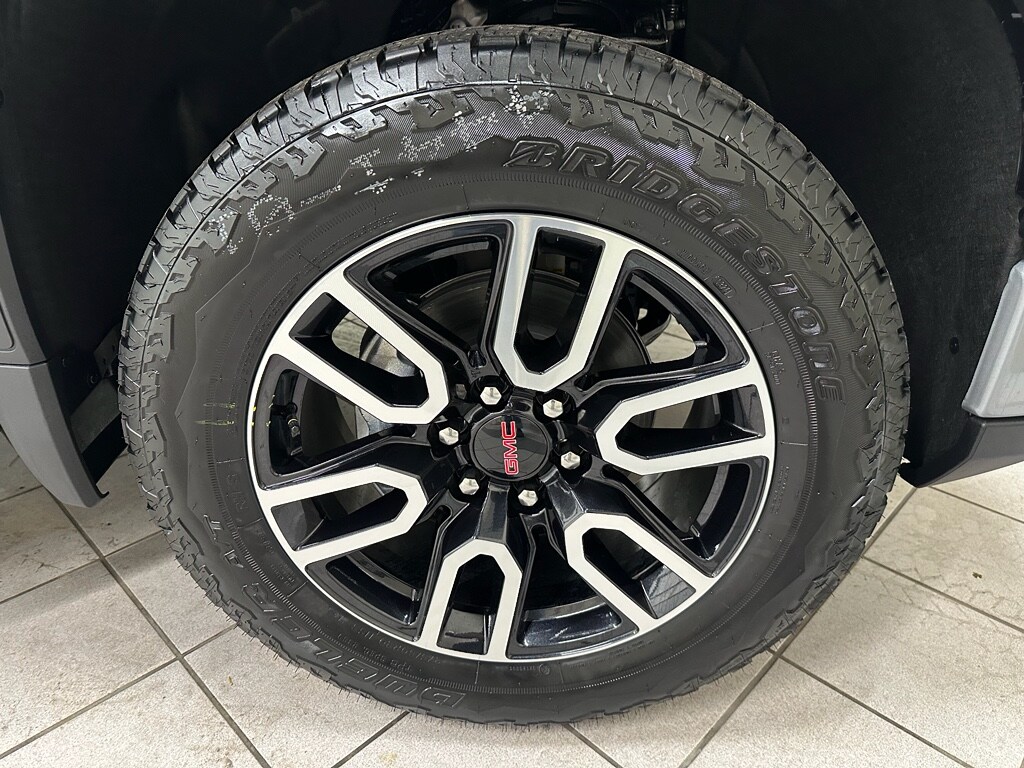 2026 GMC Sierra 1500 AT4 - Photo 17