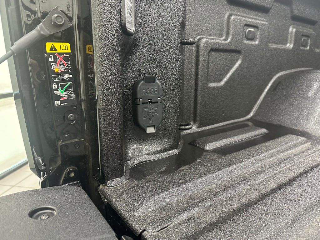 2026 GMC Sierra 2500HD AT4 - Photo 9