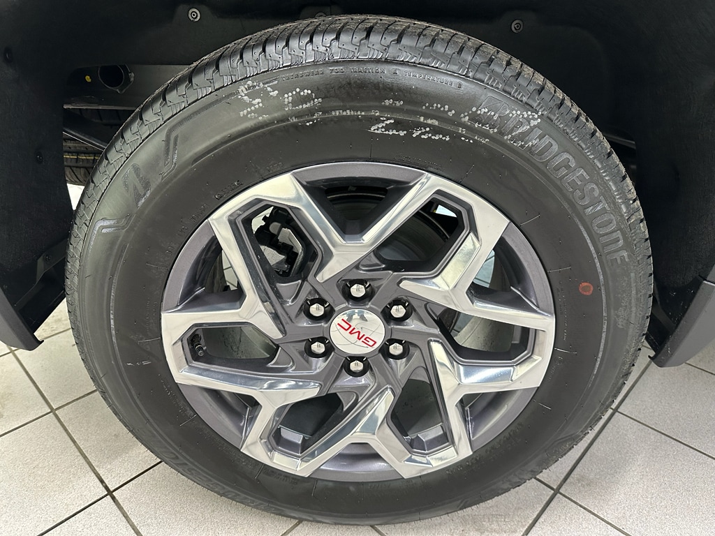 2026 GMC Sierra 1500 SLT - Photo 18