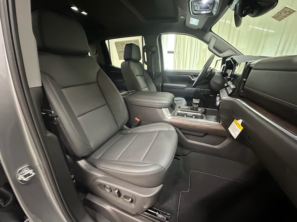 2026 GMC Sierra 1500 SLT - Photo 22