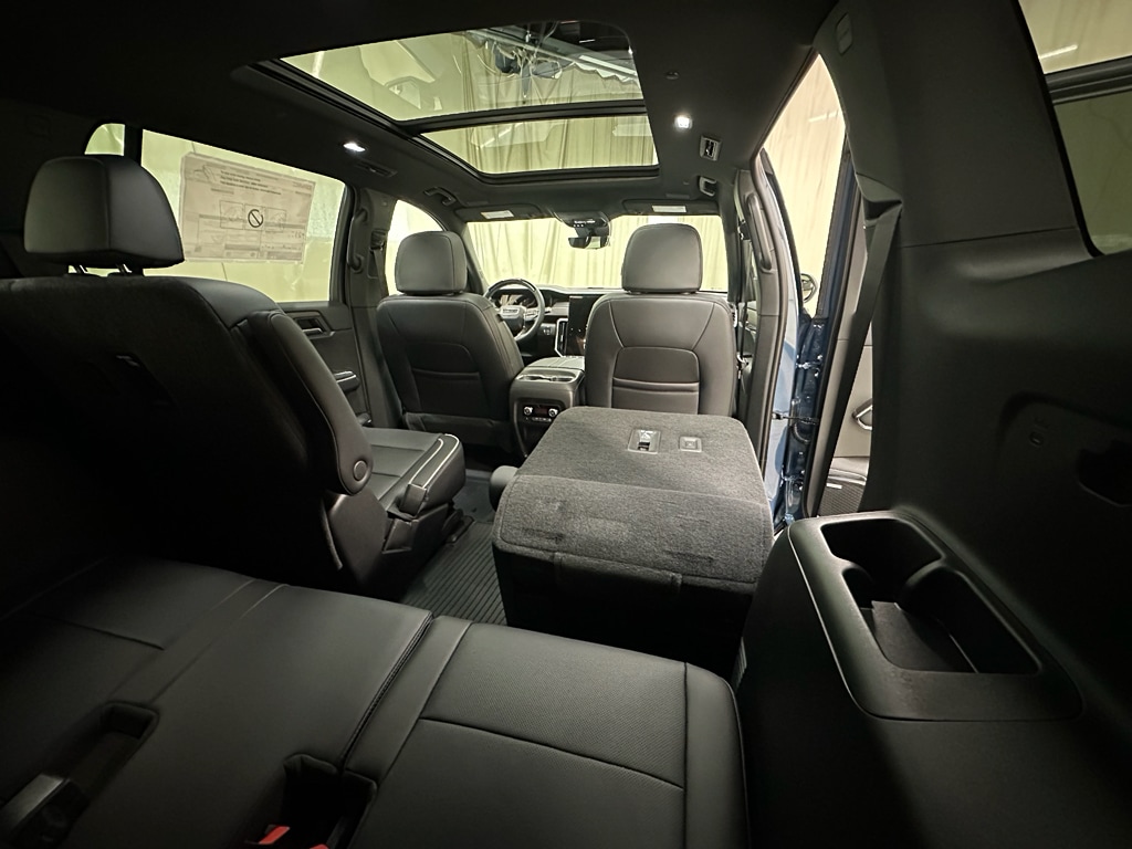 2026 GMC Acadia Denali - Photo 22