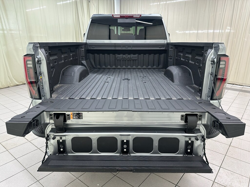 2026 GMC Sierra 2500HD AT4 - Photo 10