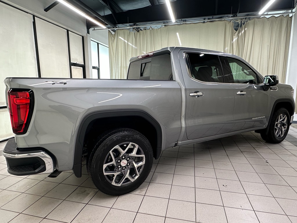 2026 GMC Sierra 1500 SLT - Photo 6