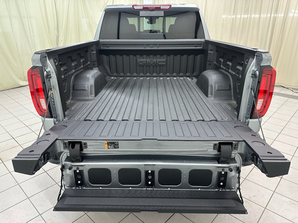 2026 GMC Sierra 1500 AT4 - Photo 10