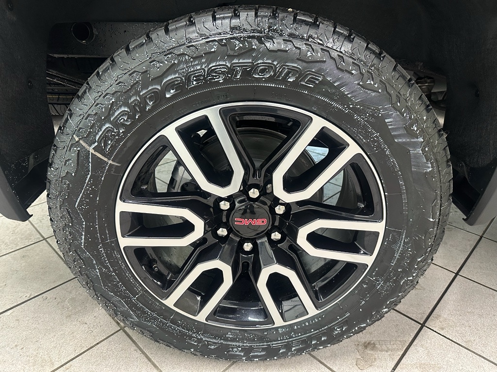 2026 GMC Sierra 1500 AT4 - Photo 18