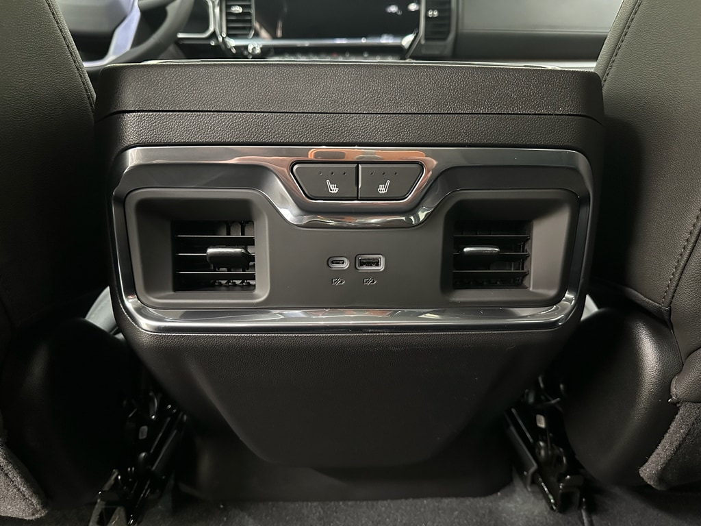 2026 GMC Sierra 1500 SLT - Photo 37