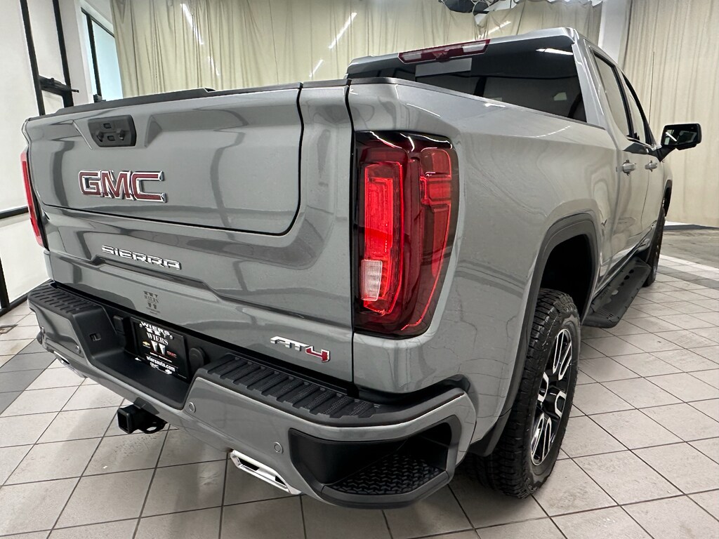 2026 GMC Sierra 1500 AT4 - Photo 8