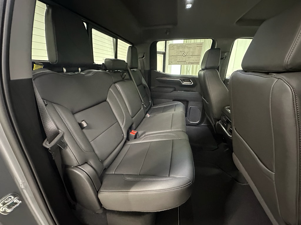 2026 GMC Sierra 1500 SLT - Photo 24