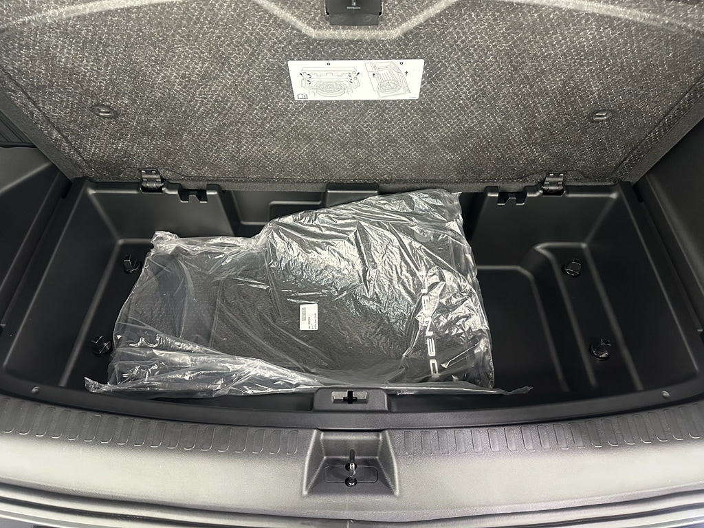 2026 GMC Acadia Denali - Photo 34