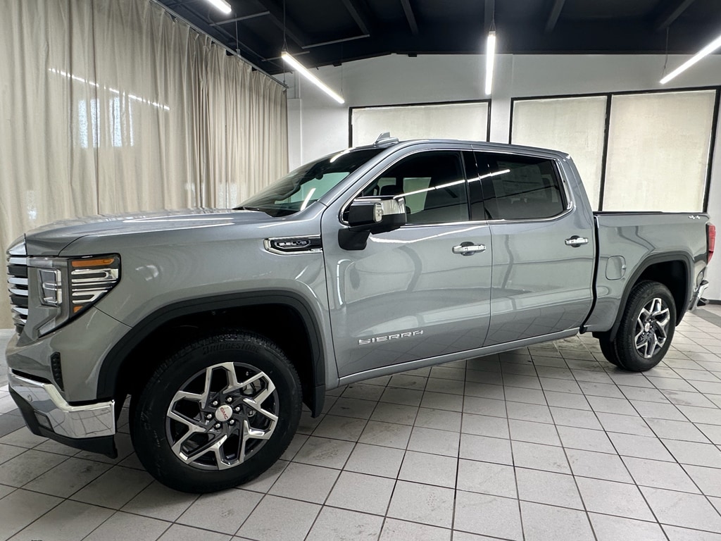 2026 GMC Sierra 1500 SLT - Photo 14