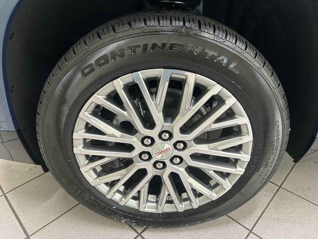 2026 GMC Acadia Denali - Photo 16