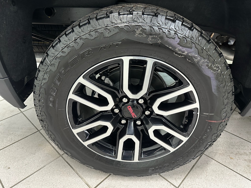 2026 GMC Sierra 1500 AT4 - Photo 18
