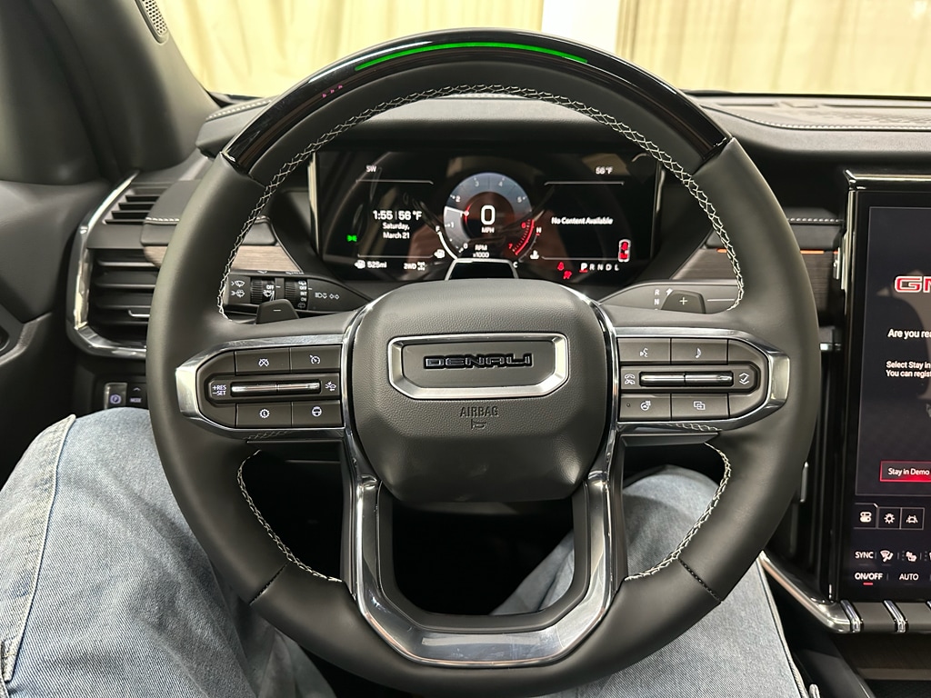 2026 GMC Acadia Denali - Photo 28