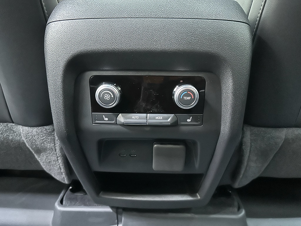 2026 GMC Acadia Denali - Photo 31