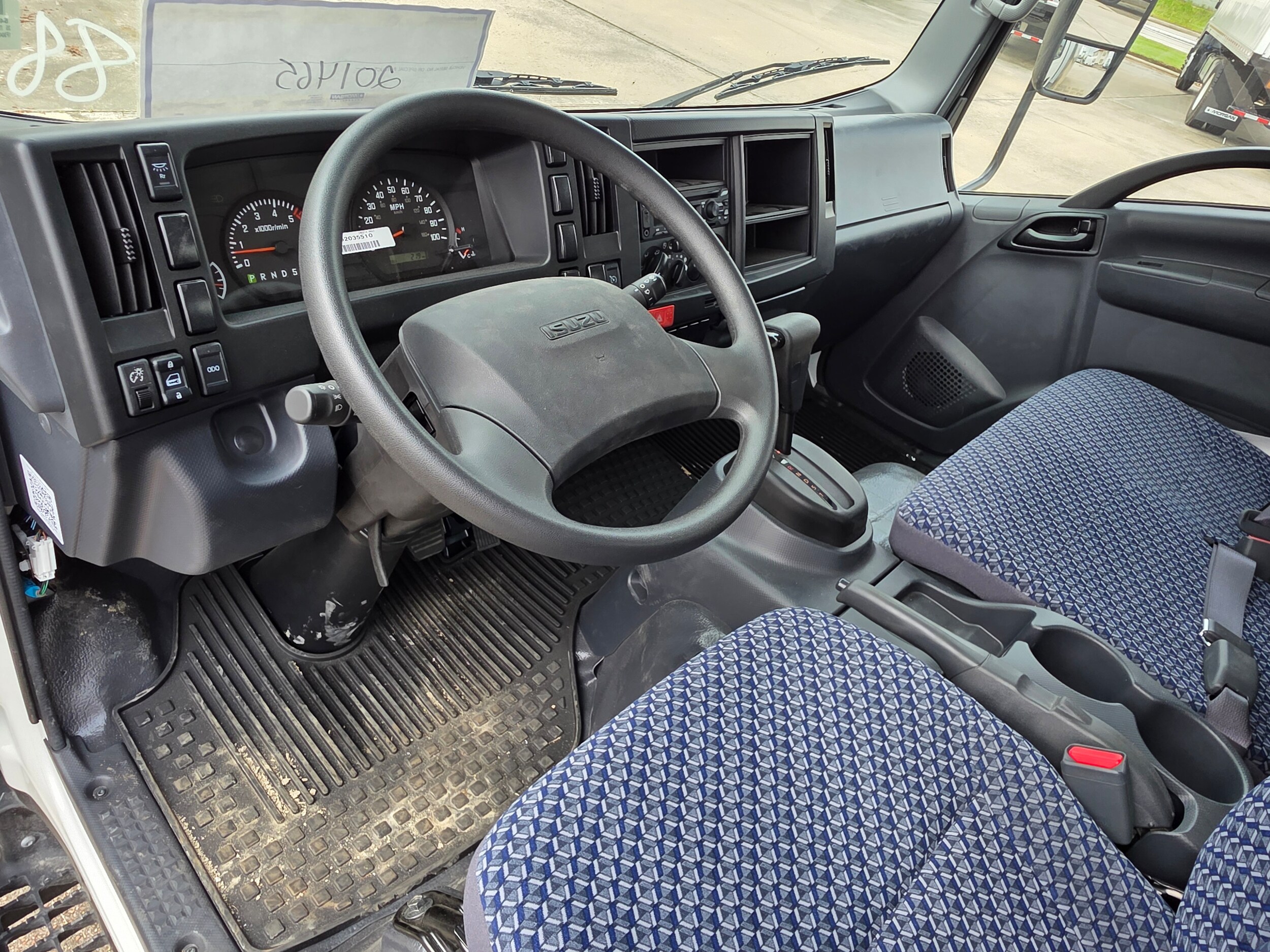 2024 Isuzu NPR HD - Photo 8