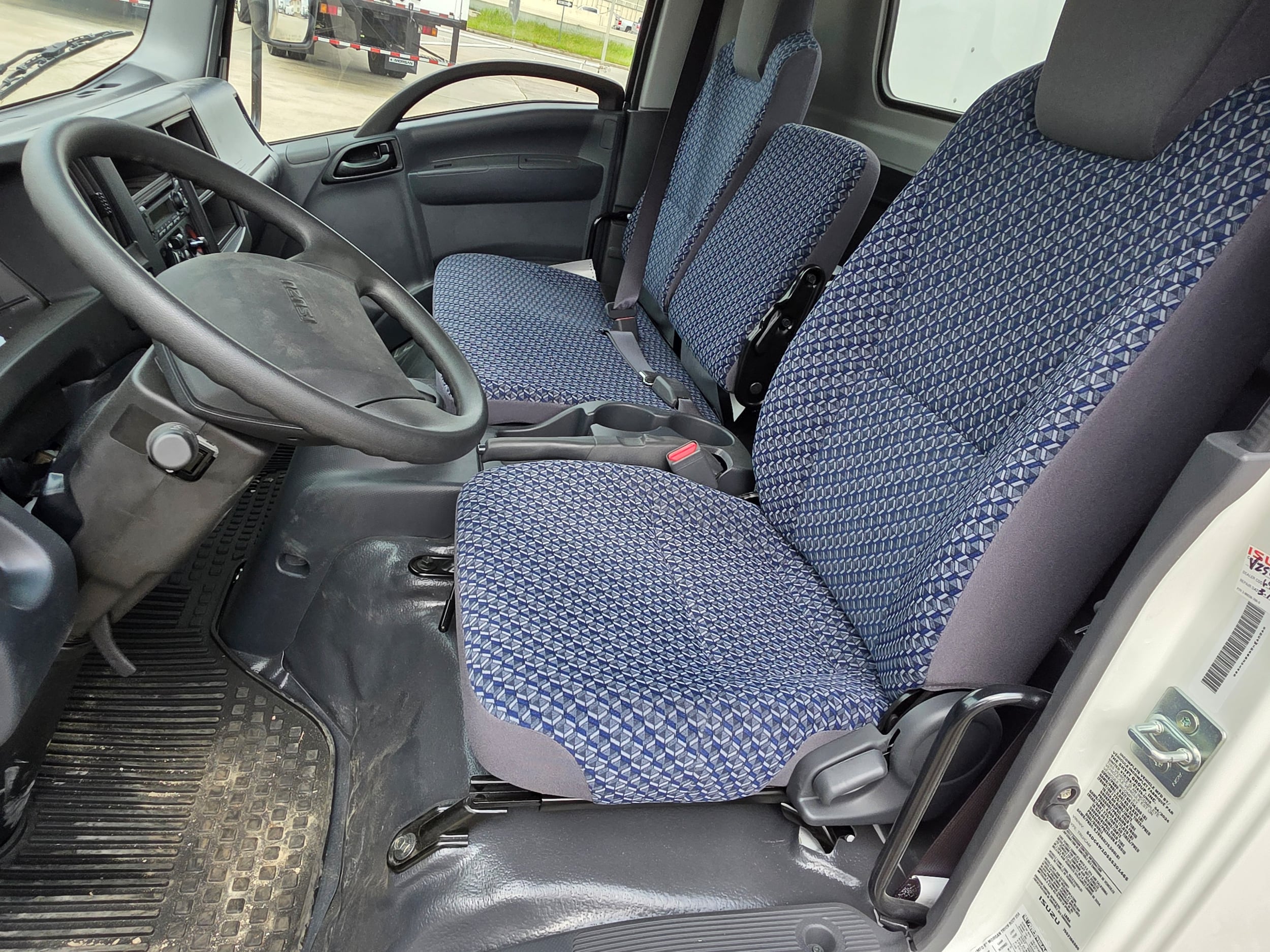 2024 Isuzu NPR HD - Photo 7