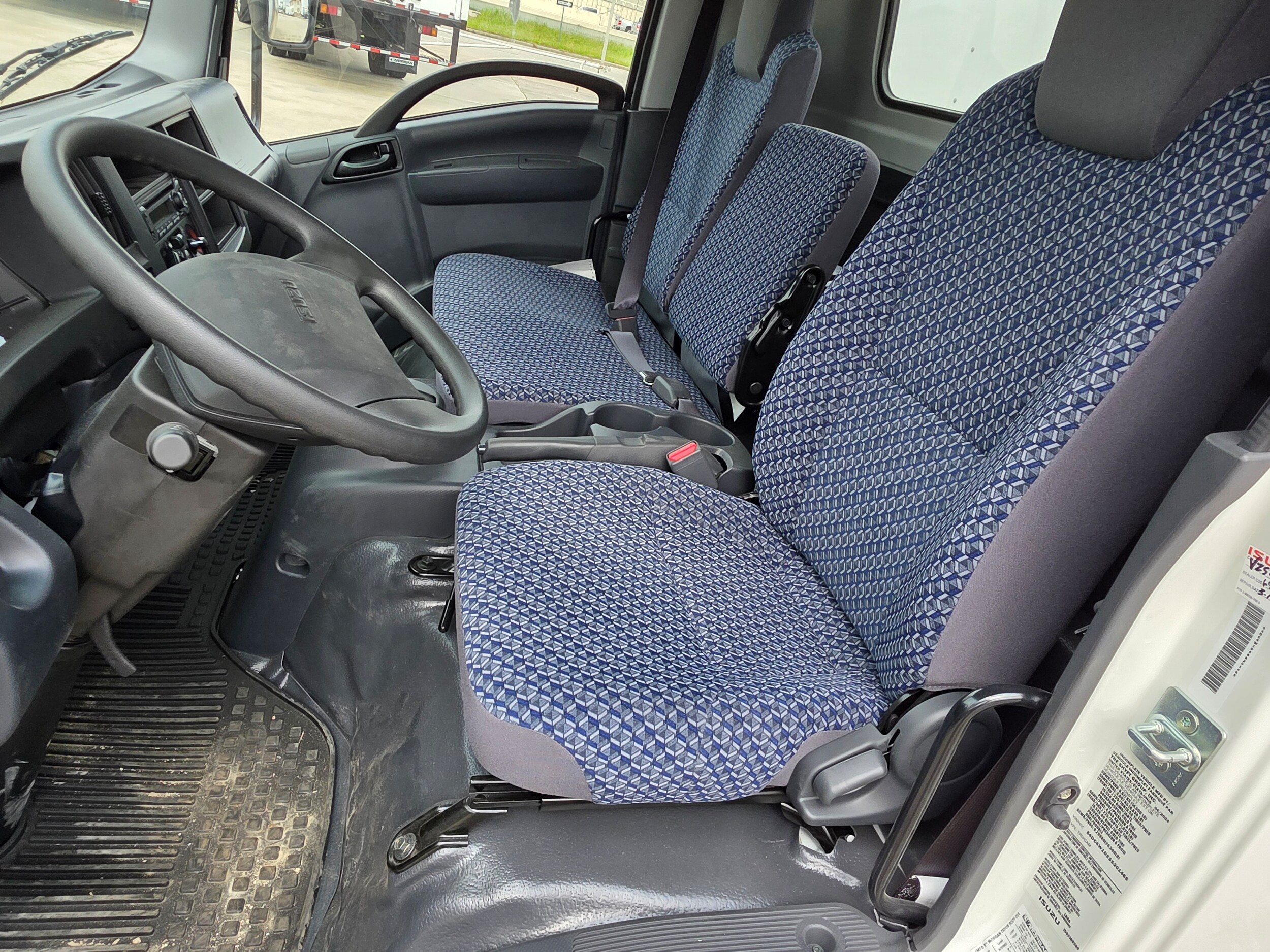 2024 Isuzu NPR HD - Photo 8