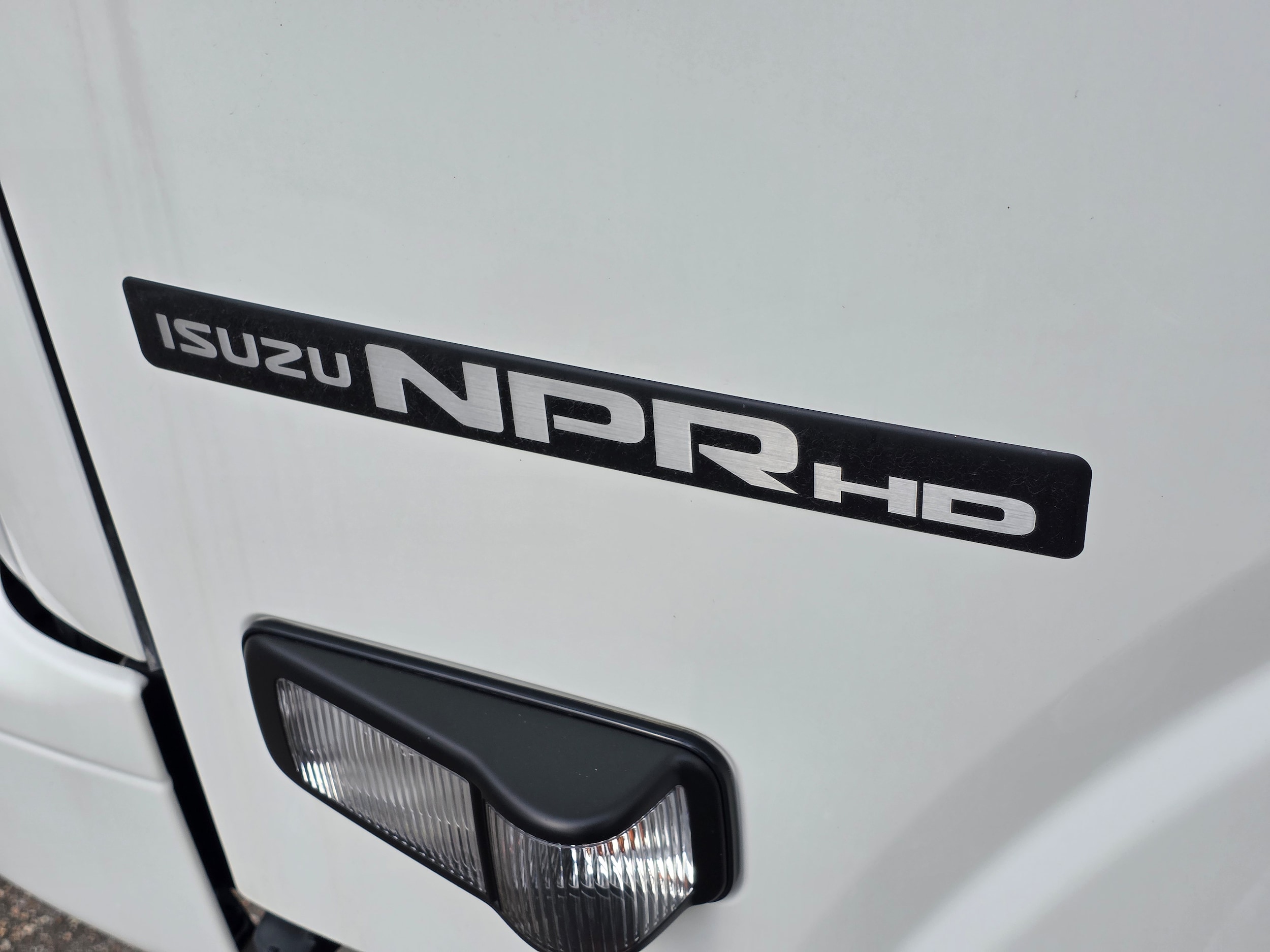 2024 Isuzu NPR HD - Photo 6