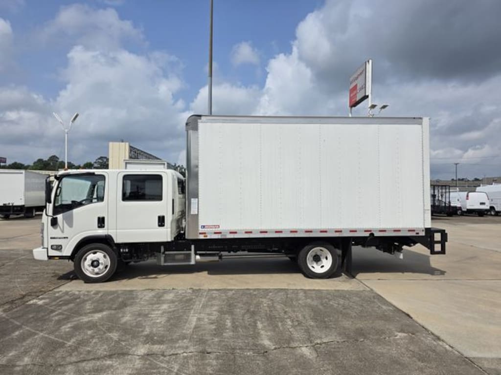 New 2025 Isuzu NPR Truck