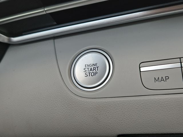 2022 Hyundai Elantra Limited - Photo 26
