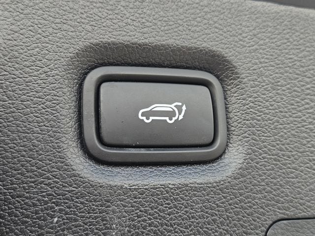 2023 Hyundai Santa Fe Limited - Photo 17