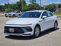2025 Hyundai Sonata SE Sedan
