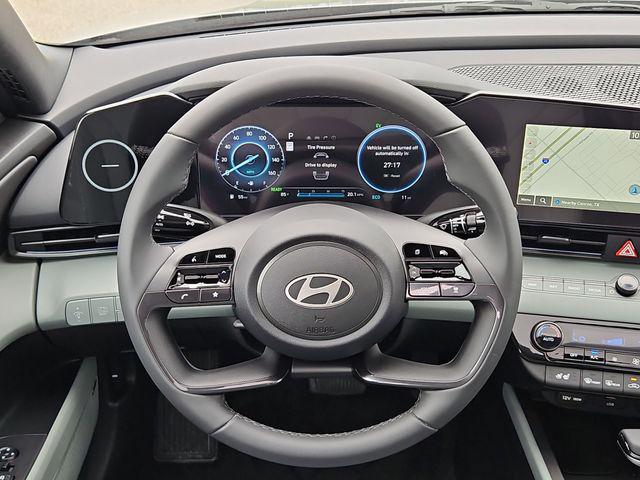 2025 Hyundai Elantra Limited - Photo 20