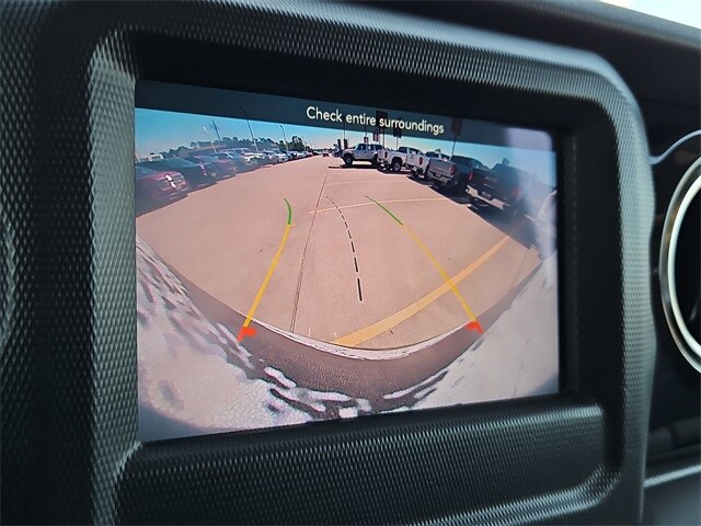 2021 Jeep Wrangler Unlimited Sahara Altitude photo 2