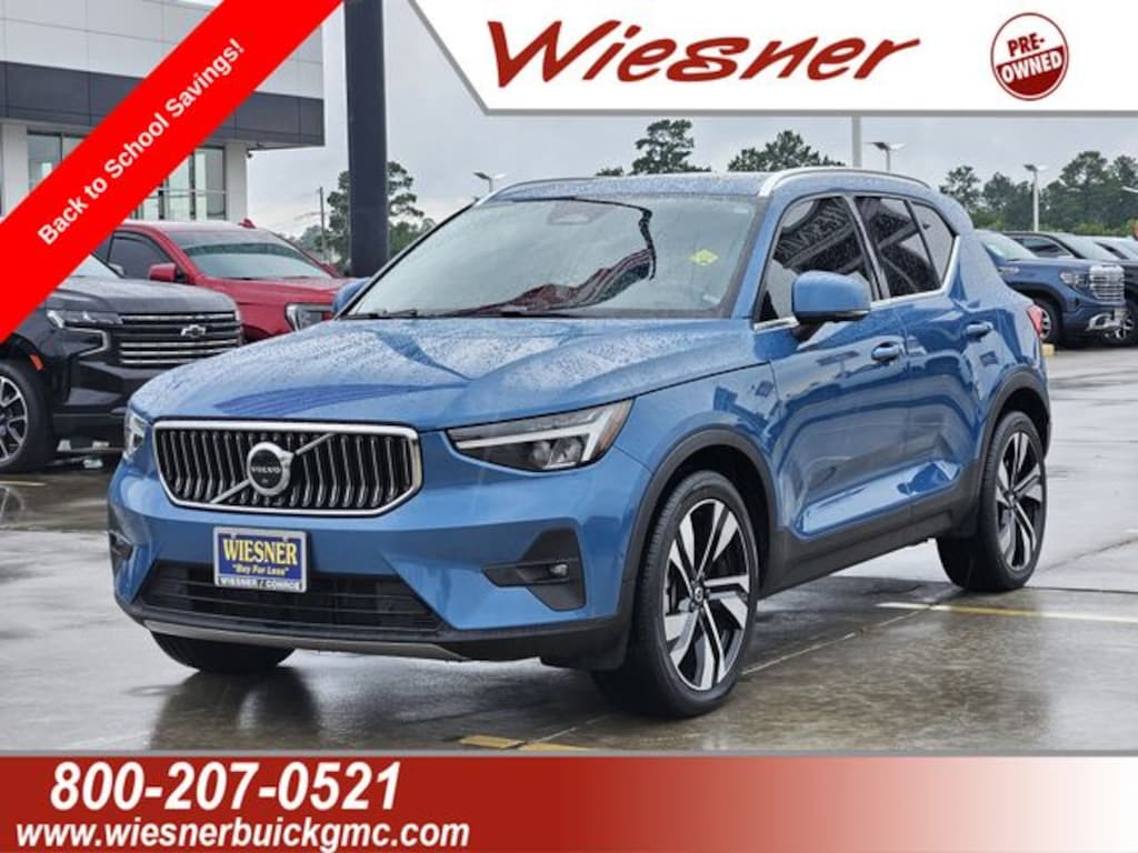 Used 2023 Volvo XC40 B4 FWD Plus Bright SUV