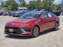 2025 Hyundai Sonata Hybrid Limited Sedan