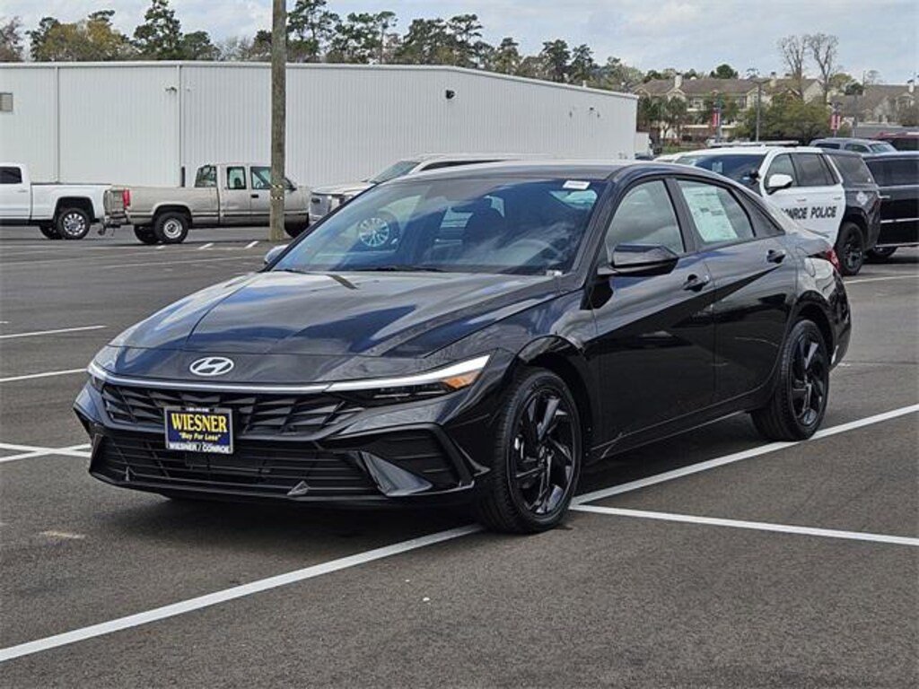 New 2026 Hyundai Elantra SEL Sport Sedan