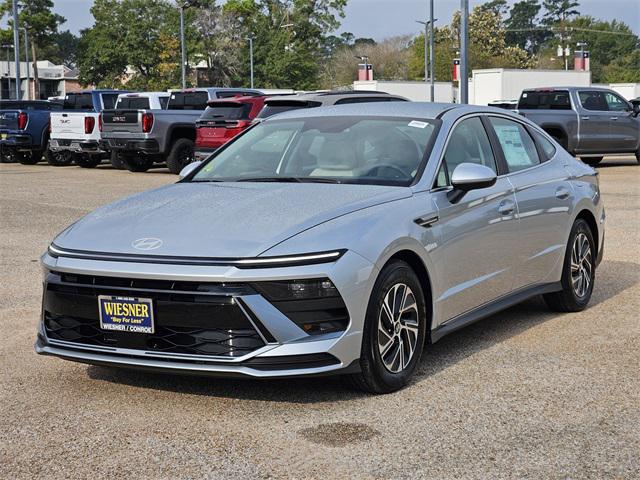 2026 Hyundai Sonata Hybrid Sedan 