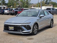 2026 Hyundai Sonata Hybrid Blue Sedan
