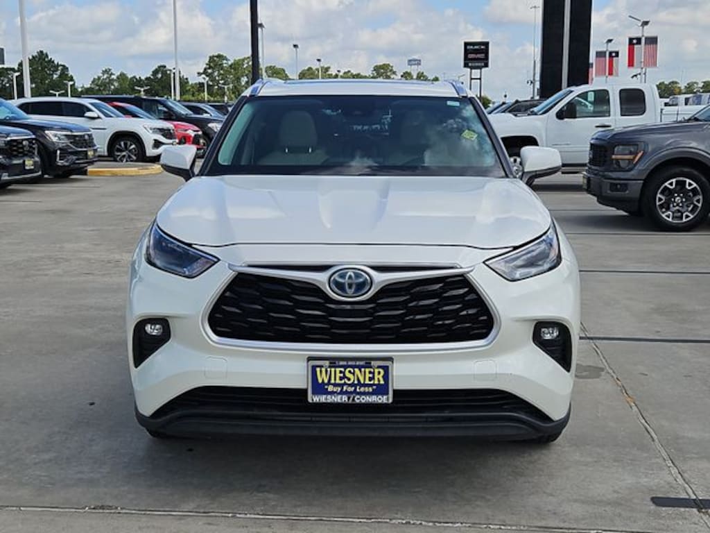 Used 2021 Toyota Highlander Hybrid XLE SUV