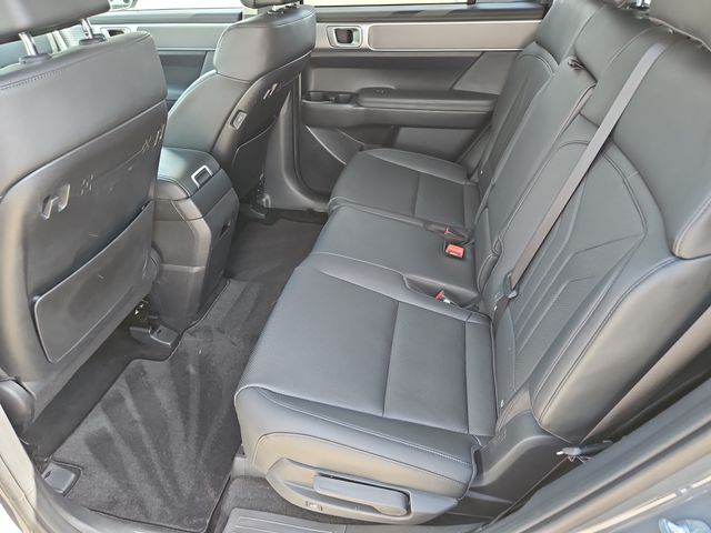 2025 Hyundai Santa Fe SEL - Photo 16