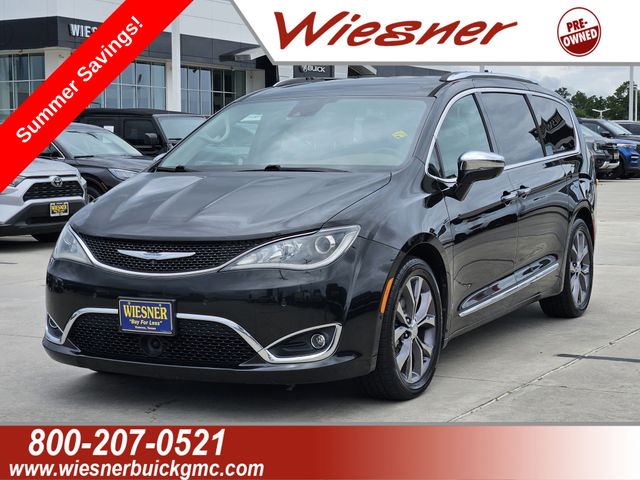 2018 Chrysler Pacifica Limited's photo