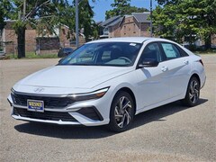 2025 Hyundai Elantra Hybrid SEL Sport Sedan