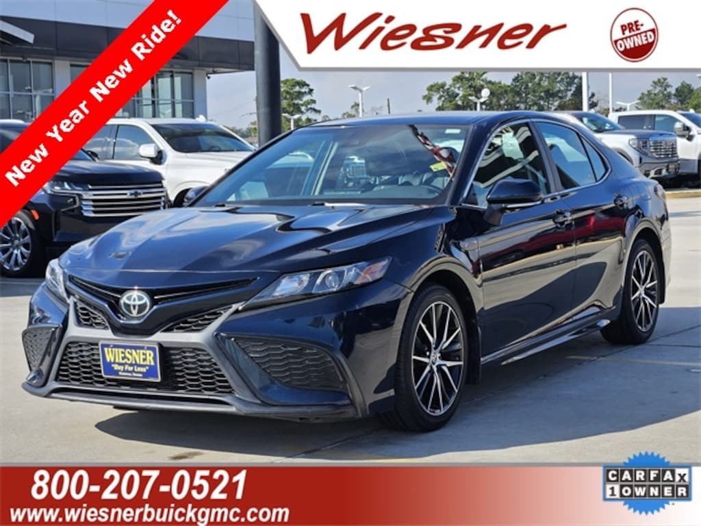 Used 2021 Toyota Camry SE Sedan