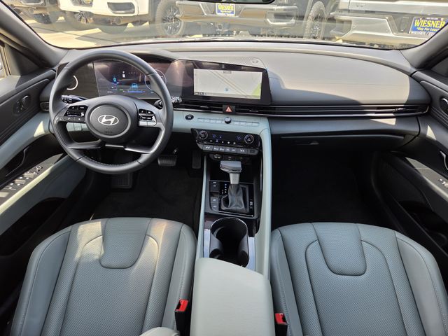 2025 Hyundai Elantra Limited - Photo 38