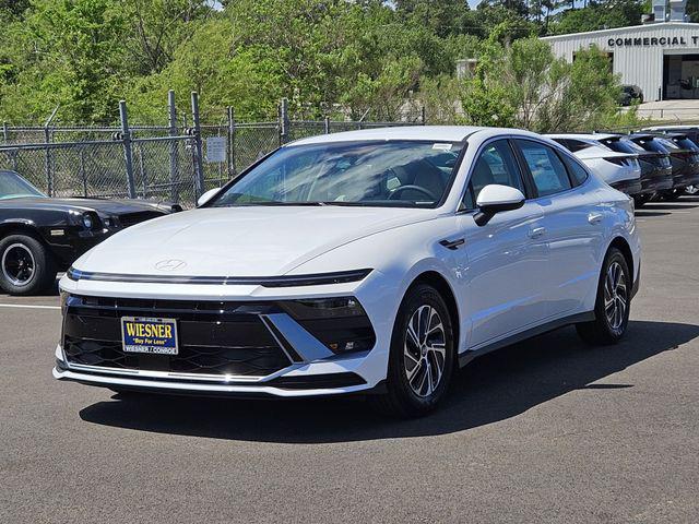 2026 Hyundai Sonata Hybrid Sedan 