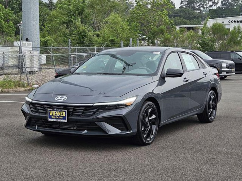 New 2026 Hyundai Elantra SEL Sport Sedan
