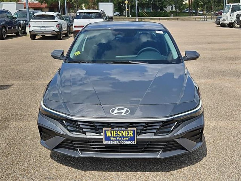 New 2025 Hyundai Elantra Hybrid Blue Sedan