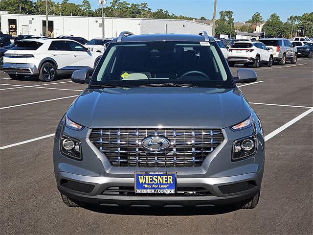 2026 Hyundai Venue SEL photo 2