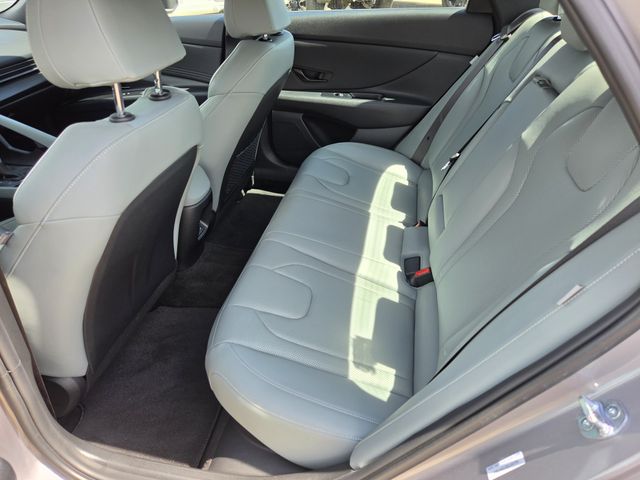 2025 Hyundai Elantra Limited - Photo 43