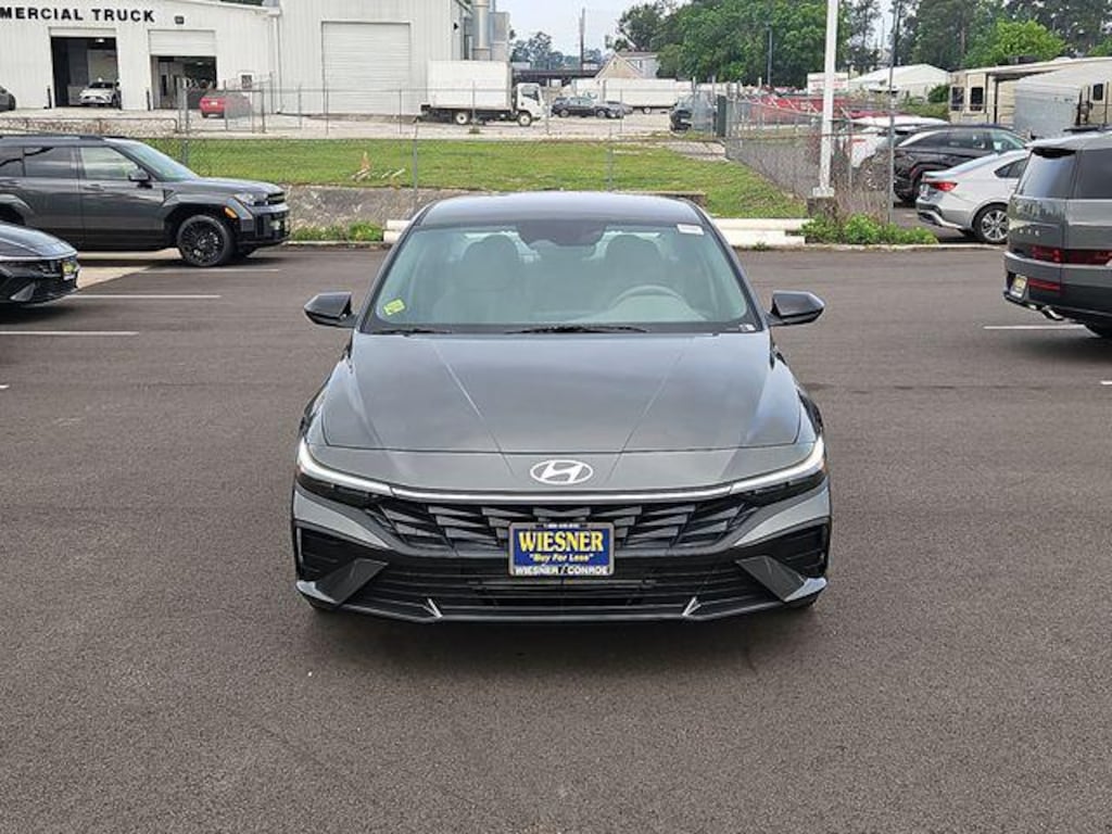 New 2026 Hyundai Elantra SEL Sport Sedan