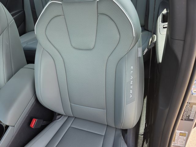 2025 Hyundai Elantra Limited - Photo 42